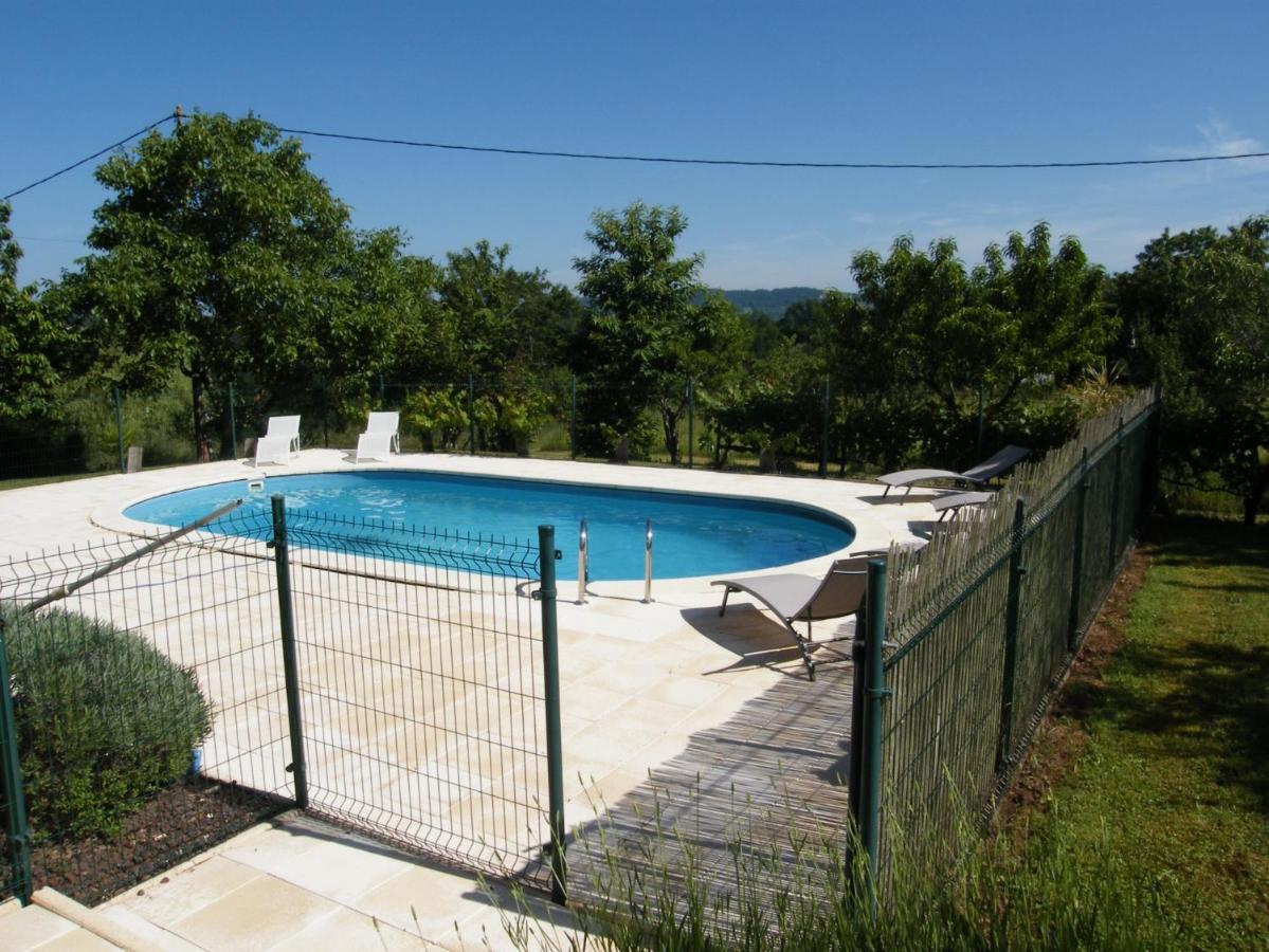 Вилла Lou Malinbouzat Brignac-la-Plaine Экстерьер фото